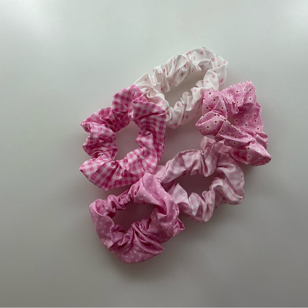 ! NEW! 5 Piece Bundle Pink Cute Girly Scrunchie Set Hair Accessories Hair Ties